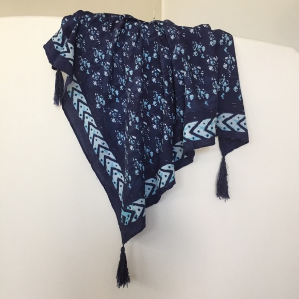 UO Ikat Tie Dye Scarf NWOT
